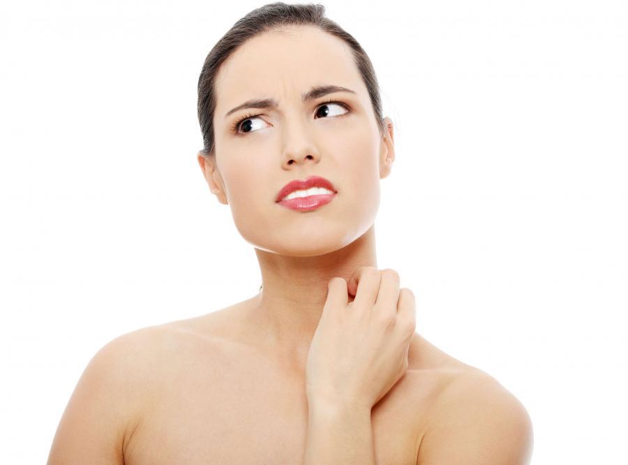 Шелушится кожа на носу или около носа, причины, как лечиться