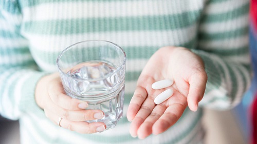Отит у взрослых: симптомы и лечение, какие антибиотики принимать?