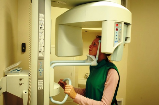 Проведение рентгена носовых пазух при гайморите