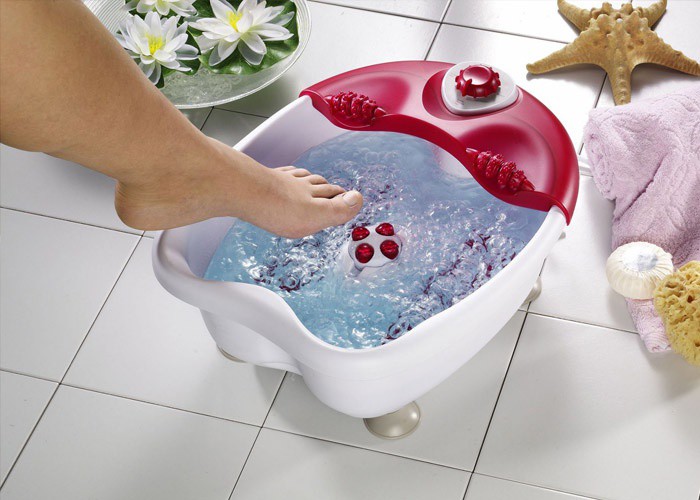 как сделать ванночку для ног c перекисью водорода или горчицой