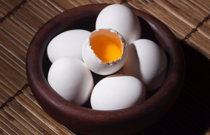 яичный белок от черных точек эффективно ли яйцо против комедонов