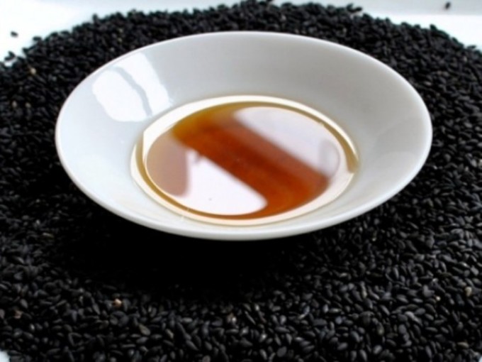 Масло черного тмина имеет в составе уникальную композицию биологически активных веществ.